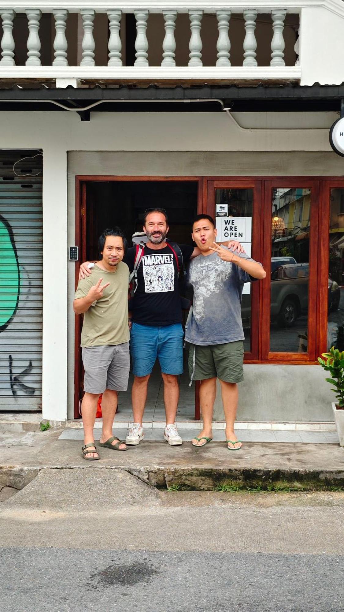 House Ju Hostel Bangkok Luaran gambar